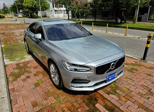Volvo S90 2.0 T5 Drive-e Momentum