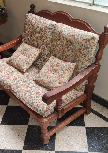 Sillon Algarrobo 2 Cuerpos Con Almohadones (Usado)