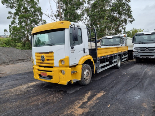 Imagem 15 de 15 de Volkswagem 13-190 4x2 Ano 2014/2015 Carroceria Toco