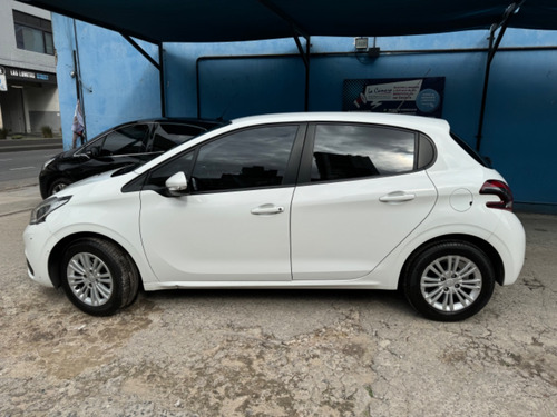 Peugeot 208 1.6 Allure Tiptronic
