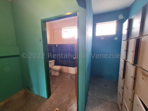 Imagen 30 de 30 de Edificio Comercial En Venta En Zona Este Barquisimeto Lara ++23-1117 */ M.c T. N° +0-4-2-4- 5.5.6. 5.7. 5.9 *--**