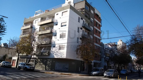 Imagen 20 de 21 de Luminoso 2 Ambientes Con Balcon Al Frente Y Cochera