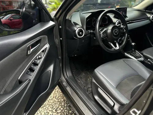 Mazda 2 1.5 Grand Touring Lx Sedan