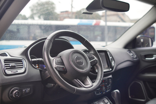 Jeep Compass 2.0 16V FLEX LONGITUDE AUTOMÁTICO
