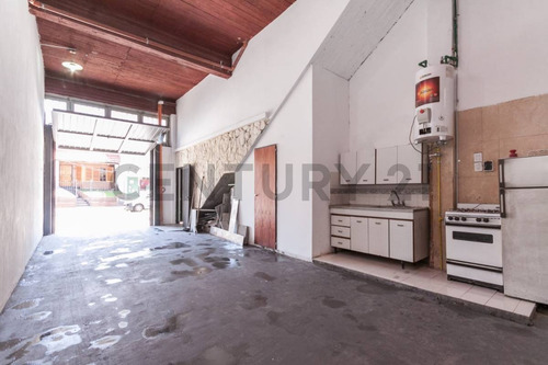 Imagen 7 de 16 de Galpon De 130m2 Lanus Centro A 5 Cuadras De Hipolito Yrigoyen