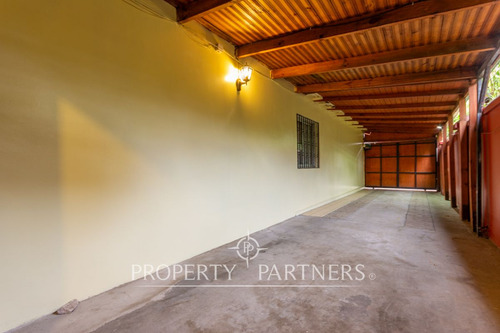 Gran Casa Con Mucho Terreno En La Cisterna!!!