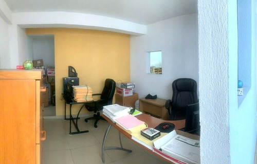 Edificio De 3 Niveles En Venta En Pensador Mexicano, Venustiano Carranza