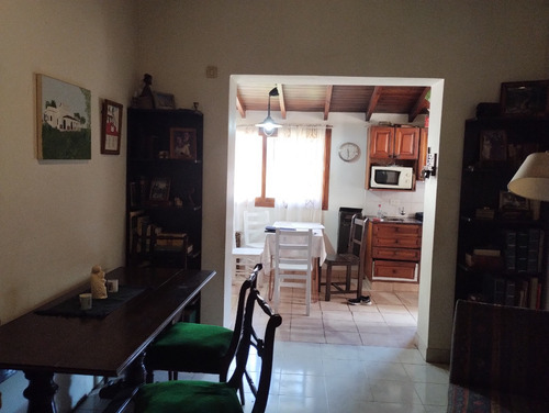Apta Credito!! Retasada, Excelente Oportunidad! Zona Clásica De Bella Vista, A Dos Cuadras De La Iglesia San Francisco, Cercana A La Estación Del San Martin, Charter A Bs As, Y Zona Comercial.