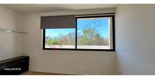Hermosa Casa Moderna En Condominio Conkal