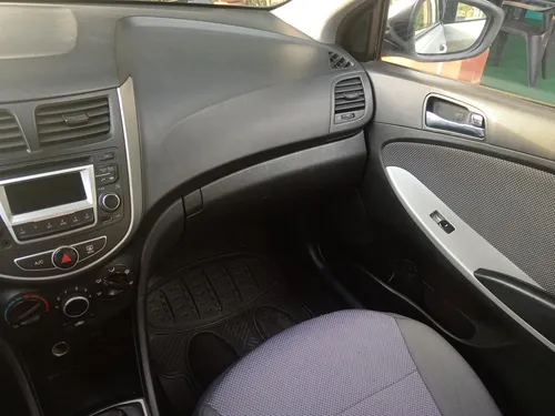 Hyundai Accent 1.6l 5 p