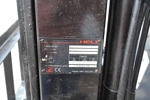 Autoelevador Komatzu Modelo: Fd 257-16d Año: 2008