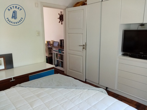 Casa En Venta De 2 Dormitorios En Punta Carretas