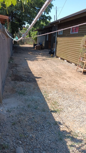 Parcela Con 4 Cabañas En Quinquilas, Comuna De Lampa.