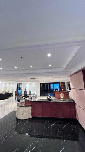 Penthouse En La Trigaleña Resd Palulu Remax Urbe José Armas