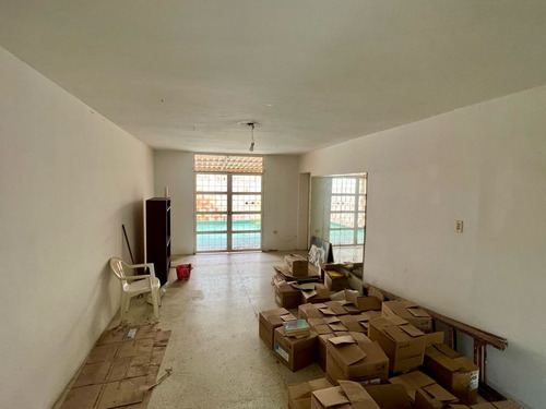 Imagen 16 de 24 de Casa Comercial En Venta 220m2 C Y 348m2 T Los Palos Grandes
