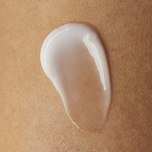Imagen 3 de 3 de Crema hidratante para cuerpo Nivea Cuidado Corporal Hidratación Express en dosificador 1000mL