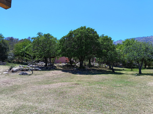Chalet Con Cabaña, Acequia Y Pileta Con Vistas Únicas En La Reserva De Los Hornillos
