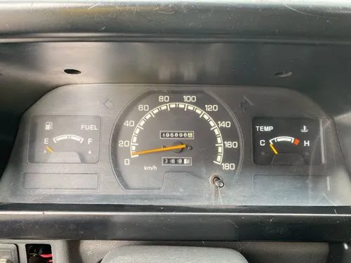 Mitsubishi L300 2.0 Panel