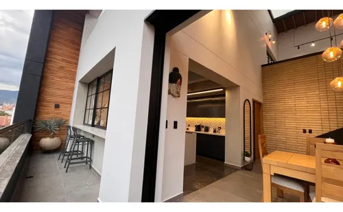 ¡se Vende Exclusivo Penthouse En Conquistadores!