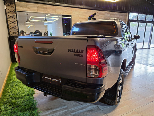 Toyota Hilux Pick-up 2.8 Cd Srx 177cv 4x4 At