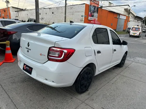 Renault Logan 1.6 Authentique / Life