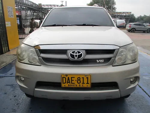 Toyota Fortuner Sr5 4x4 4000cc At Aa