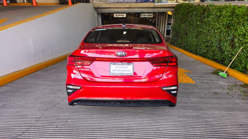 Kia Forte 2.0 L 4 p At