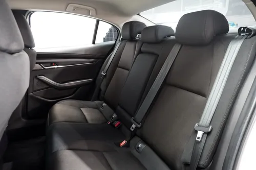 Mazda Mazda 3 SEDAN i TA