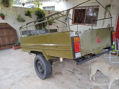 Imagen 5 de 14 de Trailer Grande Bien Cómodo Con Soportes Para Ponerle Toldo