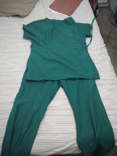 Uniforme Médico Enfermeras  Verdes