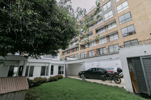 Casa En Arriendo/venta En Bogotá. Cod V1051132