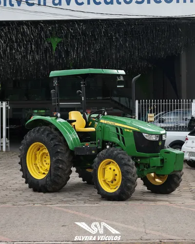 comprar Trator John Deere 5080 E - Ano: 2023 - 4 X 4