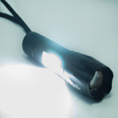 Linterna Tactica Led Recargable X Usb Con Zoom