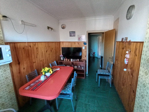 Casa Con Amplio Local, Se Vende O Alquila!!