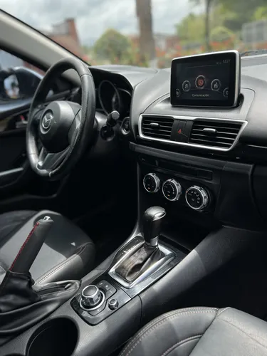 Mazda 3 2.0 Touring