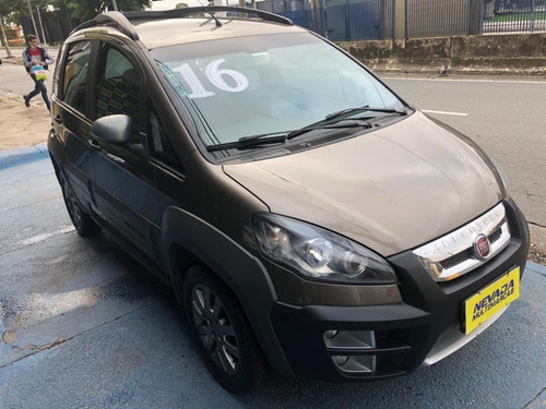 Fiat Idea Adventure 2016 1.8 Flex Cinza Automática