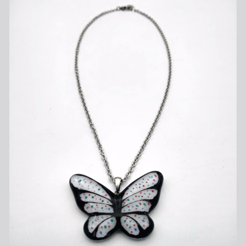 Imagen 5 de 7 de Collar De Mariposa Pecosita Pintada A Mano