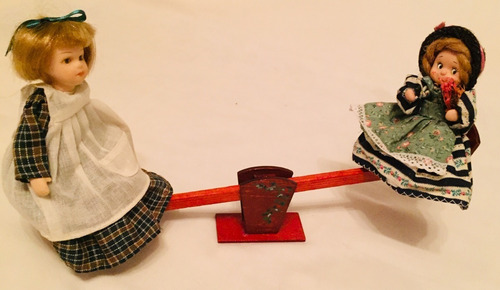 24 Muñecas De Porcelana, Hechas A Mano Y Sus Complementos