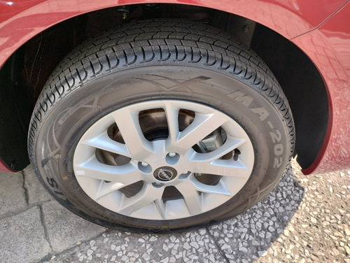 Nissan V-Drive 1.6 Mt A/C Audio