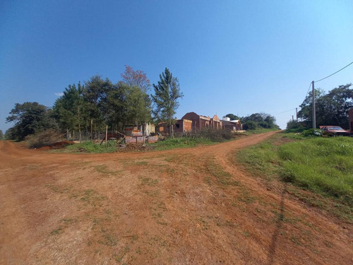 Terrenos Ubicados Entre Calles San Luis Y Benavidez Km9