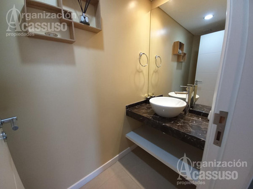 Departamento - Playa Mansa Y Brava - 2 Dormitorios - 2 Baños Y Toilette - Amenities