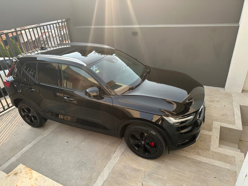 Volvo XC40 Volvo XC40 Momentum T4 motor 2.0 lts 4 cil