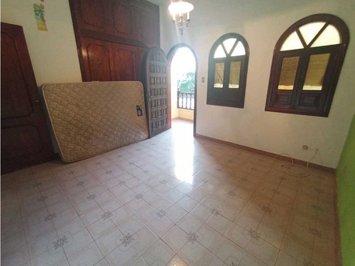 Casa En Venta En Trigal Norte Urb. Piedras Pintadas Ks-8370402