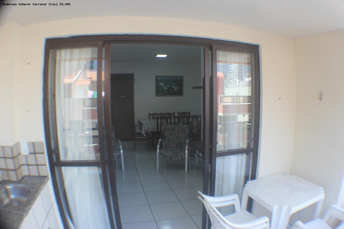 Apartamento Para Temporada Em Itapema, Meia Praia, 3 Dormitórios, 1 Suíte, 2 Banheiros, 1 Vaga - Mc304_1-678930