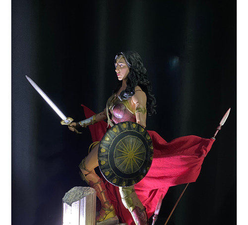 Mulher Maravilha 1/4 Neca Wonder Woman 45cm Base Custom (Recondicionado)