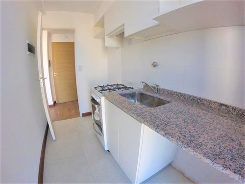Imagen 10 de 14 de Depto 2 Amb - Suite - Balcon - A Estrenar // Pueyrredon 371