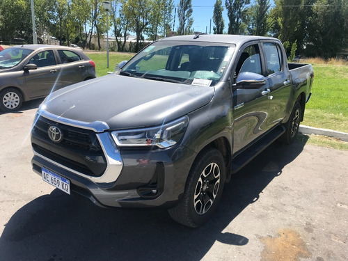 Toyota Hilux 2.8 Cd Srx 4x4 Automatica Cuero 2021