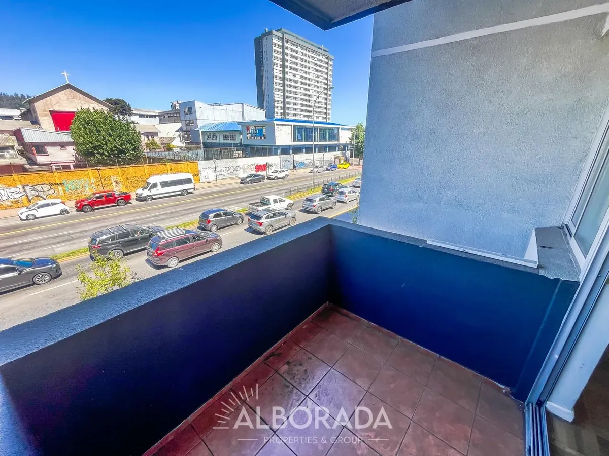 Imagen 5 de 19 de Vendo Céntrico Departamento En Concepción
