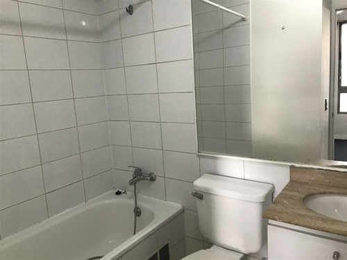 Oportunidad Impecable Departamento 1 Dormitorio Metro Moneda