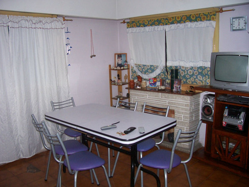 3 Deptos + Local + Casa En Espectacular Ubicacion!!!!